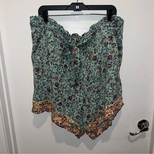 Torrid Tie front Shorts
